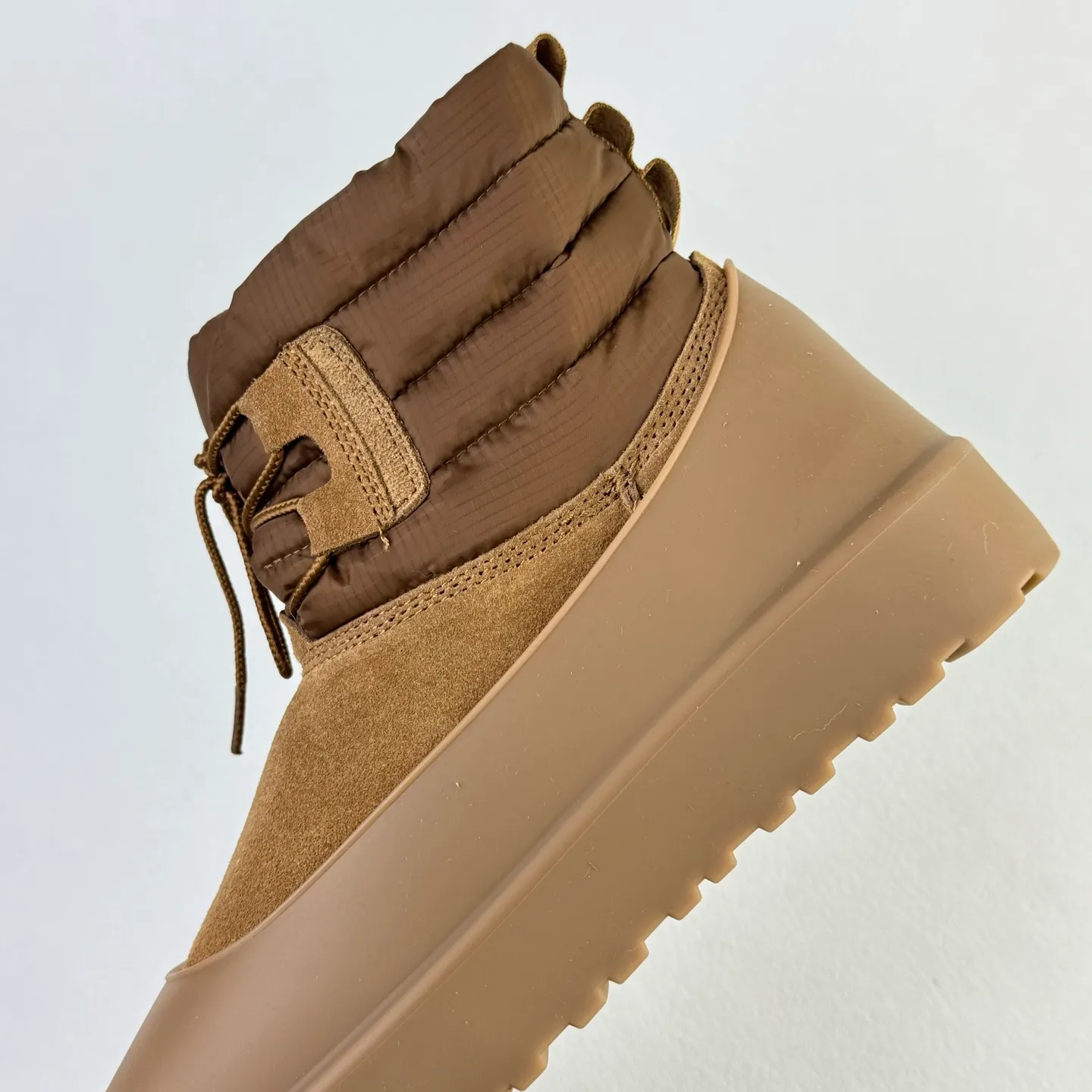 Pick up locally 💰760 Core recommendation Good price Size correction Men's and women's shoes UGG Mini Lace-Up Weather dual-purpose detachable winter neutral snow boots 1120849 Overseas shopping high-end retail version Combination midsole is lightweight and non-slip Real sheep fur integrated Size: 35 36 37 38 39 40 41 42 43 44 45 46